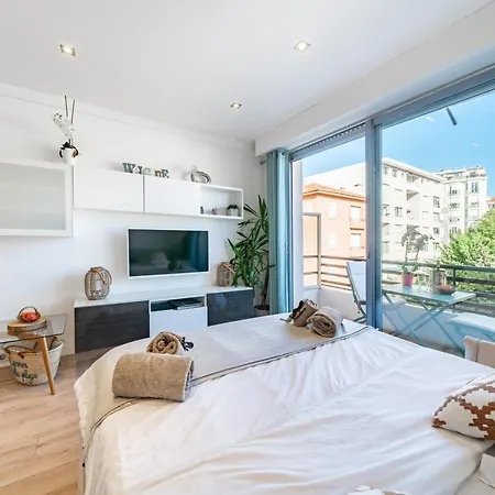 By The Croisette Apartamento